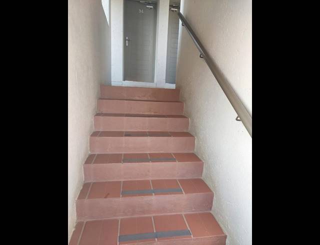 2 BEDROOM APARTMENT FOR SALE IN SUNNINGHILL